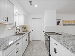 15415 W Hampton Circle, Houston TX 77071