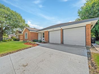 15415 W Hampton Circle