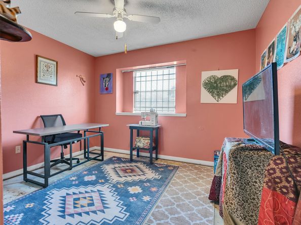 231 San Fernando Drive, Houston TX 77060