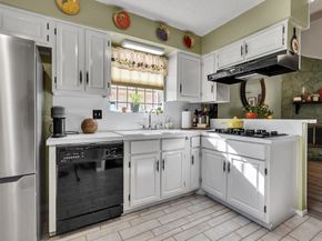 231 San Fernando Drive, Houston TX 77060