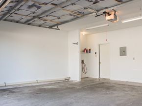 7387 Regency Square Court, Houston TX 77036