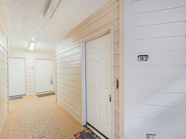 8051 Bay Branch Drive 312, The Woodlands TX 77382