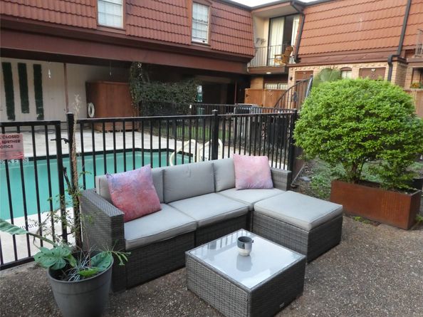 3401 Timmons Lane 12, Houston TX 77027