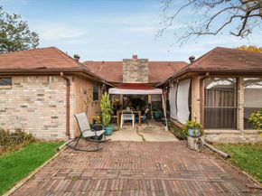 15427 Rio Plaza Drive, Houston TX 77083