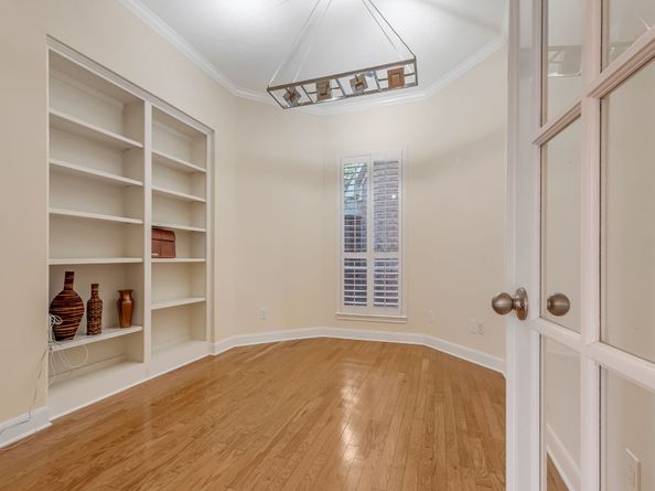 1119 Walden Hill Court, Houston TX 77077