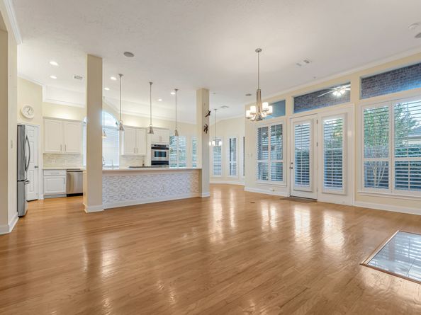 1119 Walden Hill Court, Houston TX 77077