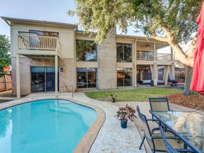 12007 Lakeway Court, Houston TX 77071