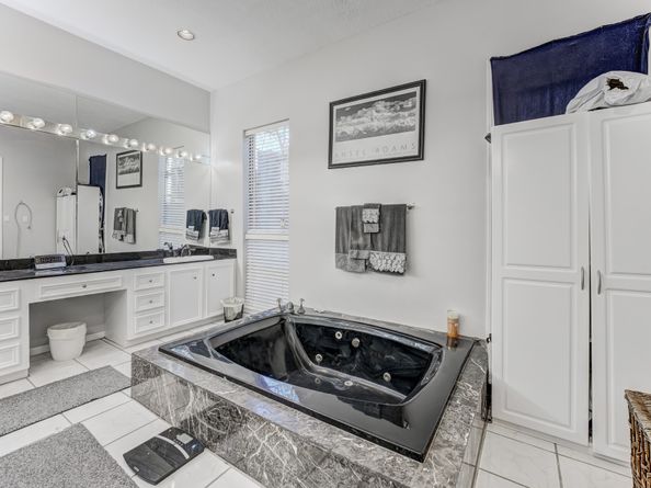 12007 Lakeway Court, Houston TX 77071