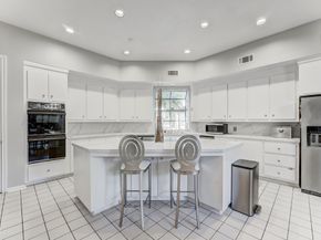 12007 Lakeway Court, Houston TX 77071