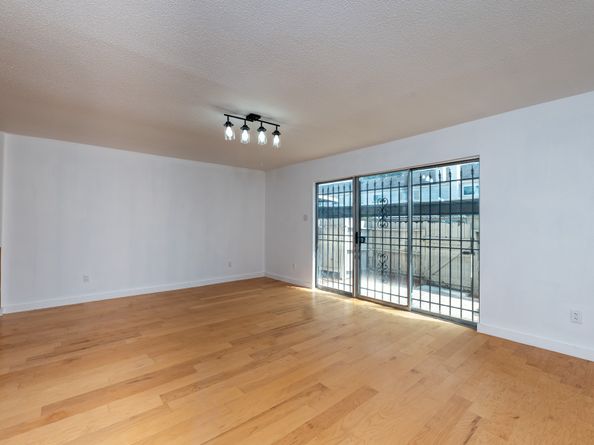 8486 Ariel Street, Houston TX 77074