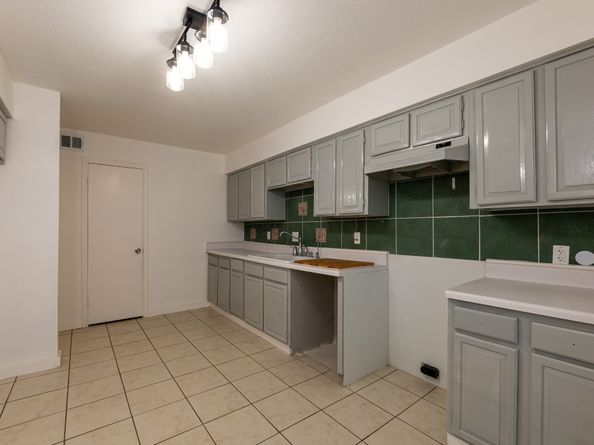 8486 Ariel Street, Houston TX 77074