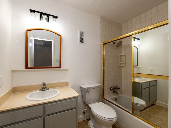 8486 Ariel Street, Houston TX 77074