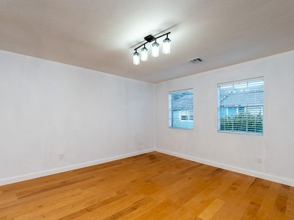 8486 Ariel Street, Houston TX 77074