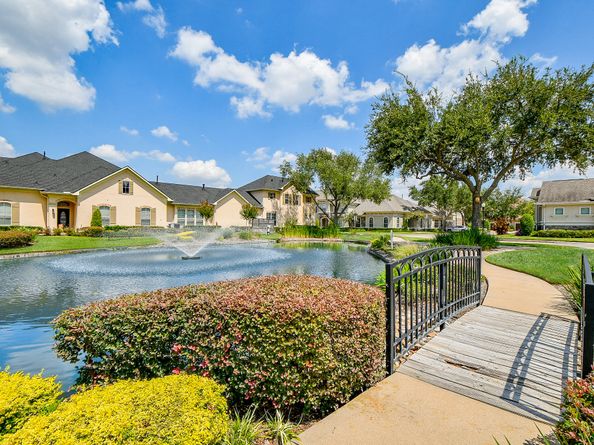 4309 Lake Walk Court, Missouri City TX 77459