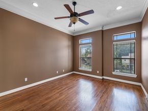 5411 Leopold Dr, Houston TX 77021