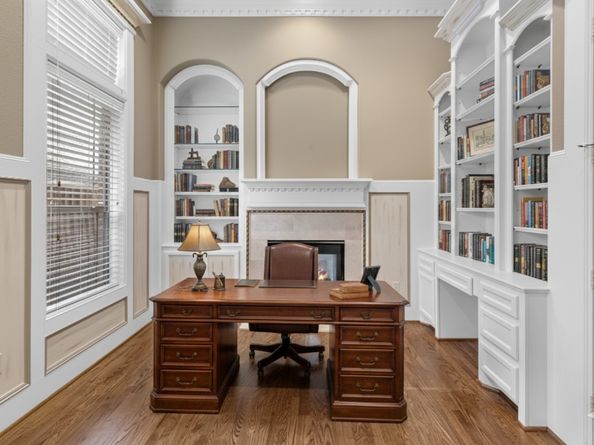 5411 Leopold Dr, Houston TX 77021