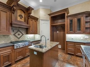 5411 Leopold Dr, Houston TX 77021