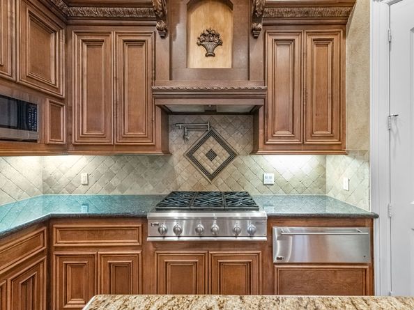 5411 Leopold Dr, Houston TX 77021