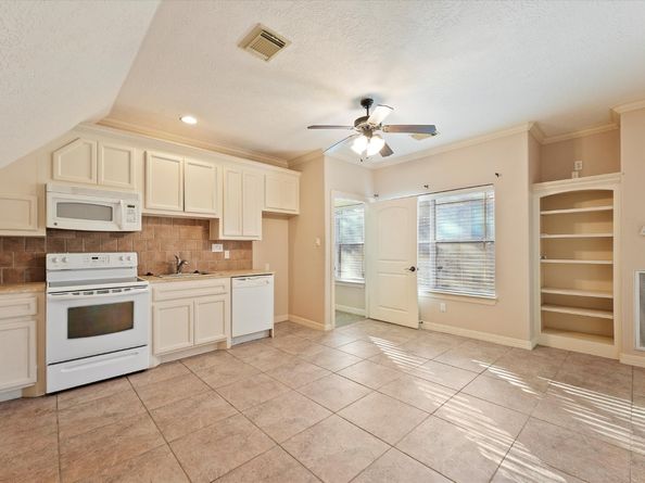 5411 Leopold Dr, Houston TX 77021