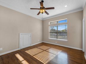 5411 Leopold Dr, Houston TX 77021