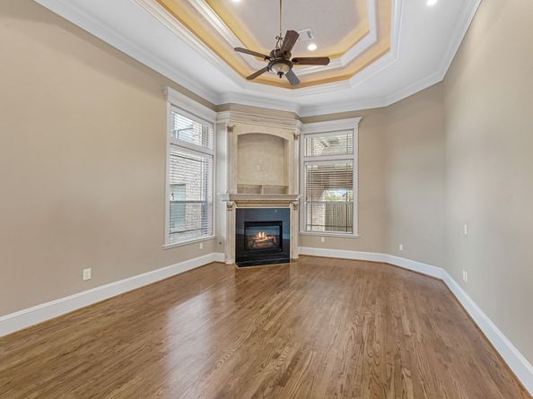 5411 Leopold Dr, Houston TX 77021