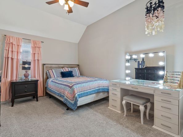 2504 N Yorkchase Lane, Conroe TX 77304