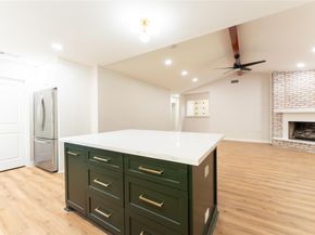 6119 S Braeswood Boulevard, Houston TX 77096