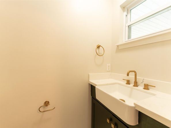 6119 S Braeswood Boulevard, Houston TX 77096