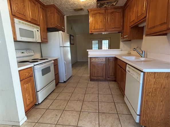 229 Oxford Drive, Conroe TX 77303