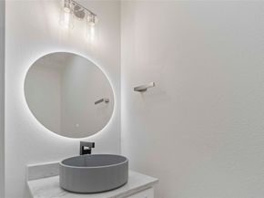 4353 Clover Street, Houston TX 77051