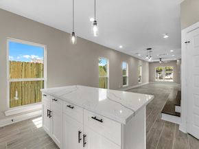 7802 Queen Street, Houston TX 77028