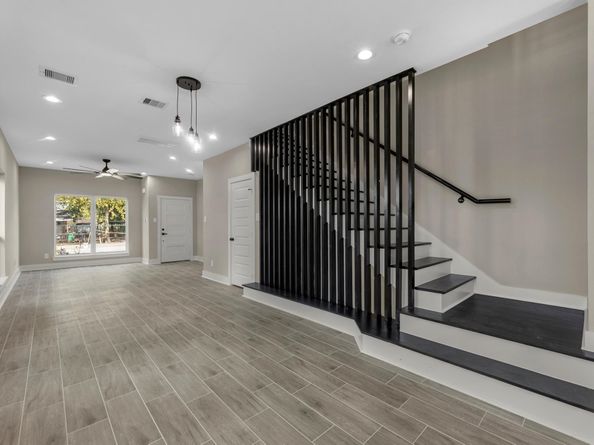 7802 Queen Street, Houston TX 77028