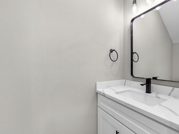 7802 Queen Street, Houston TX 77028