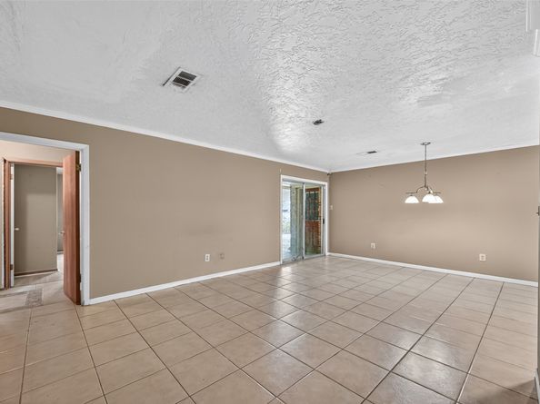 8428 Swiftwater Lane, Houston TX 77075