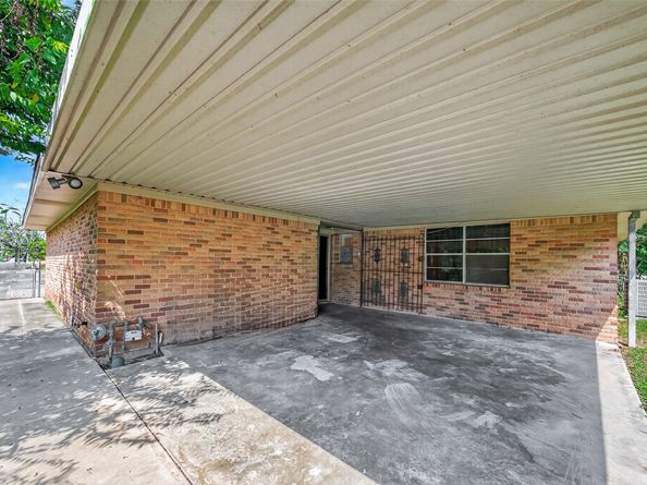 8428 Swiftwater Lane, Houston TX 77075