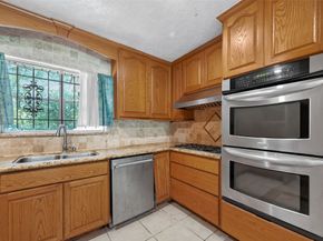 8428 Swiftwater Lane, Houston TX 77075