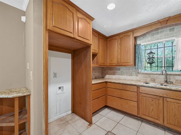 8428 Swiftwater Lane, Houston TX 77075