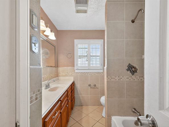 8428 Swiftwater Lane, Houston TX 77075