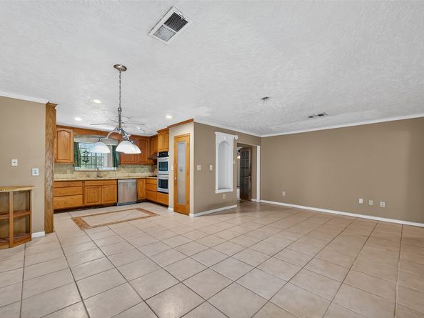 8428 Swiftwater Lane, Houston TX 77075