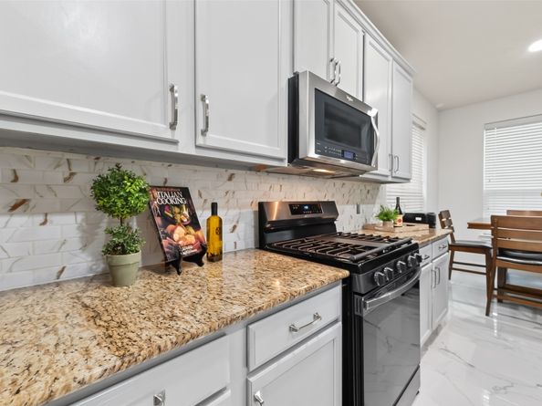 7423 Garland Mist Lane, Richmond TX 77407