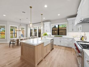 4902 Oak Forest Drive, Houston TX 77018