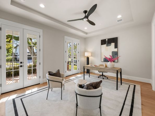 4902 Oak Forest Drive, Houston TX 77018