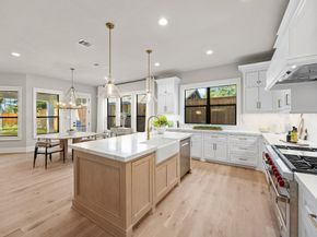 4902 Oak Forest Drive, Houston TX 77018