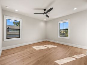 4902 Oak Forest Drive, Houston TX 77018