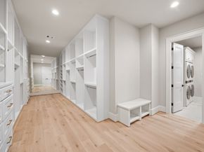 4902 Oak Forest Drive, Houston TX 77018