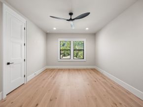 4902 Oak Forest Drive, Houston TX 77018