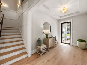 4902 Oak Forest Drive, Houston TX 77018