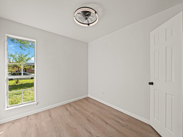 11059 Vailview Drive, Houston TX 77016