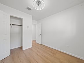 11059 Vailview Drive, Houston TX 77016