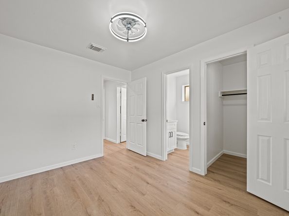 11059 Vailview Drive, Houston TX 77016